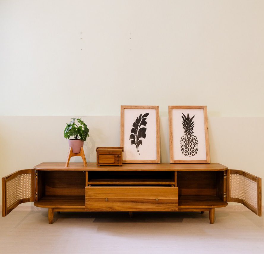 lauren tv wooden console