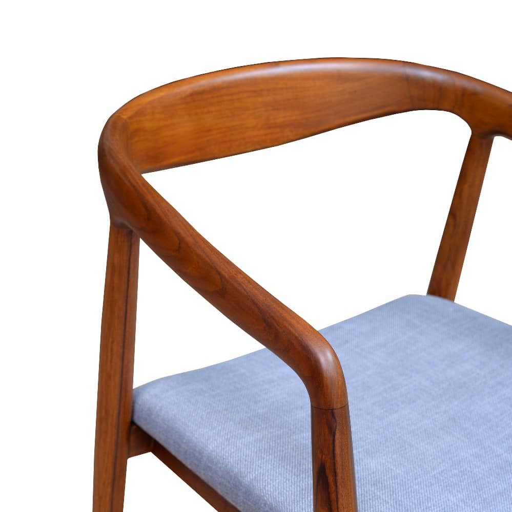 lyn dining chair right close